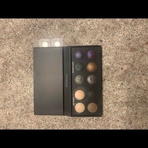 Japonesque Pixelated Color Eyeshadow Palette